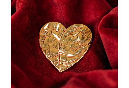 Broche coeur or