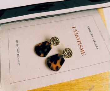 • Boucles N°02 - Écaille enlacée