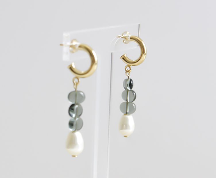 BOUCLES CASCADE GRIS