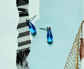 Noko Earrings - Clear Blue