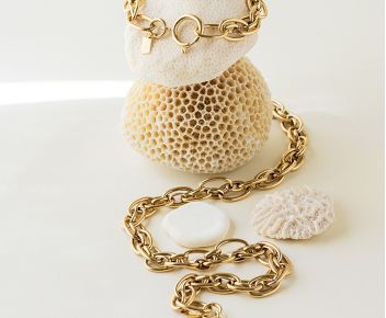 Collier Jil doré
