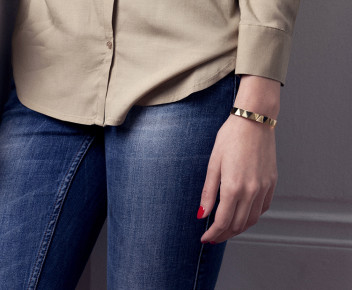 Bangle Tricky