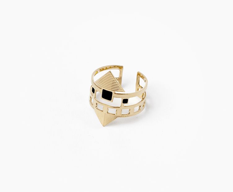 Momo Ring