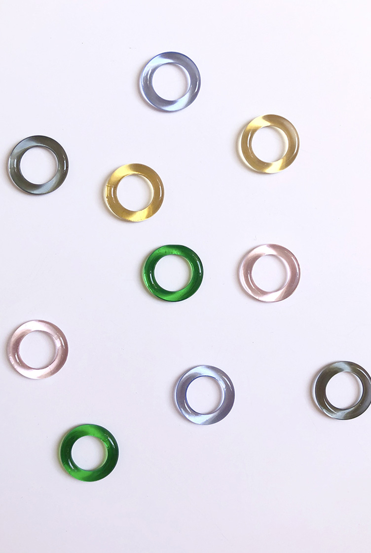 17 mm clear glass Ring