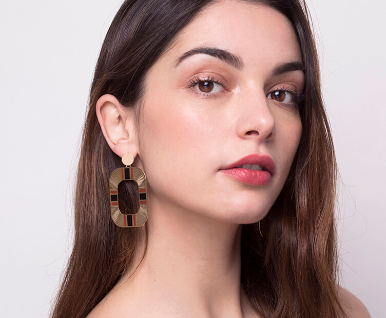 Bettina Dangling Earrings